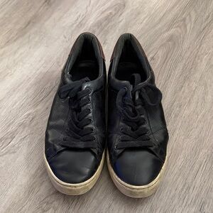 Burberry Men’s Black Leather Low-Top Sneakers